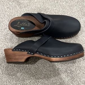 Genuine leather Swedish clogs